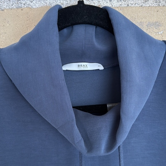 NWT Brax Feel Good Barry Navy Top - Picture 2 of 4